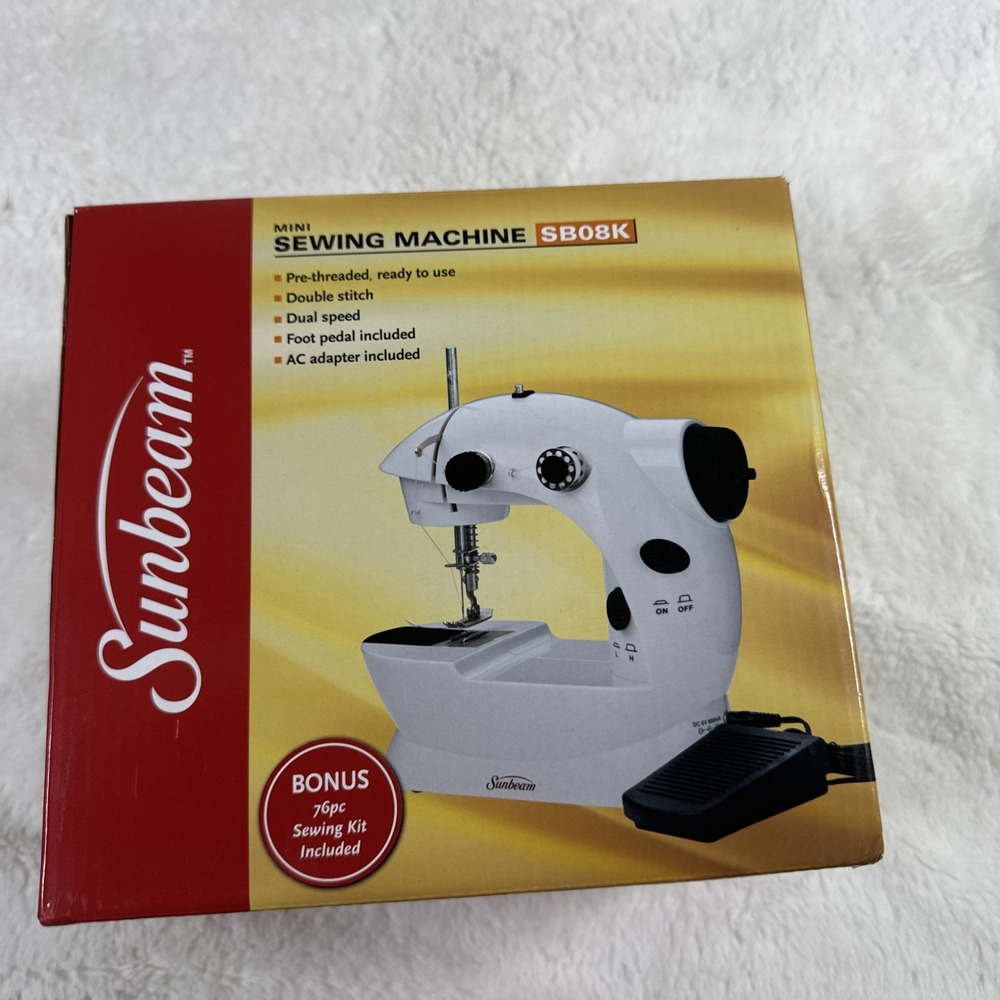 Sunbeam SBO8K Compact Mechanical Sewing Machine Battery Operated / AC Foot Pedal